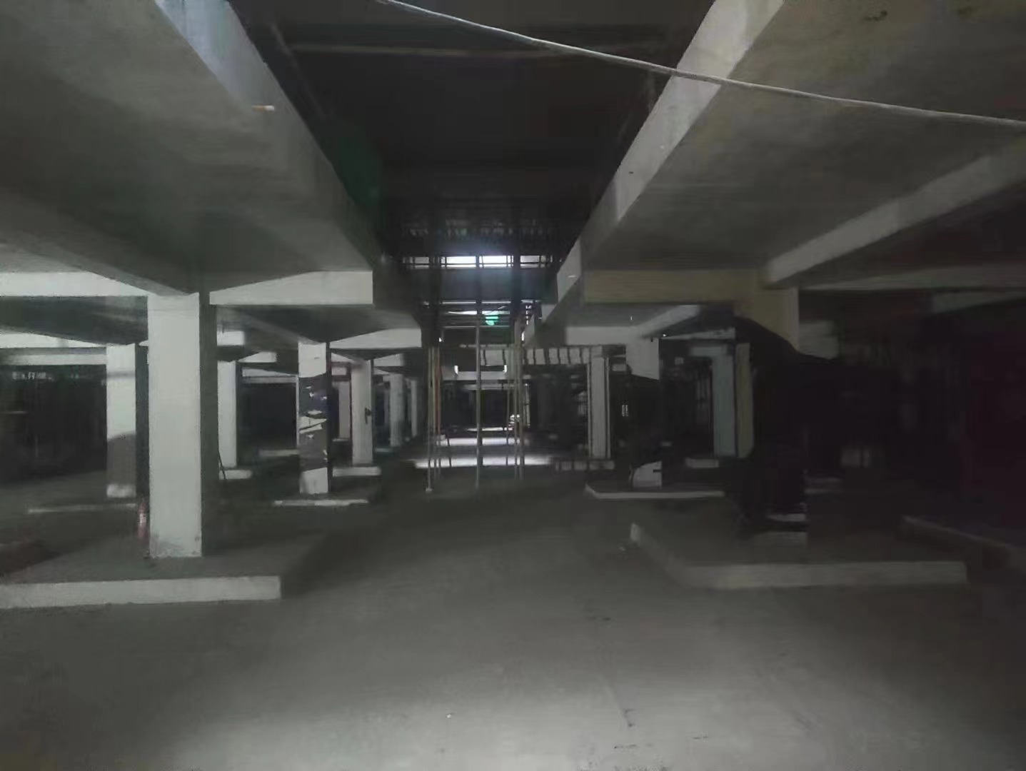 四川山东又一个上海博普LOFT车库拔地而起